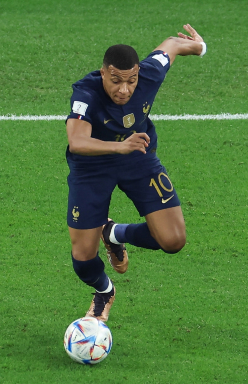 字母哥巅峰对决，姆巴佩与30激战快船分钟，赛事规则更新胜负难料！的简单介绍开云棋牌入口