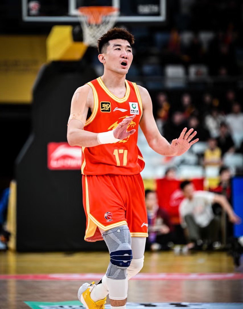 关于社区盾今晨再迎强敌，广厦男篮刷新队史纪录，主帅态度——目标明确，数据趋势出现新变化的信息开云棋牌入口